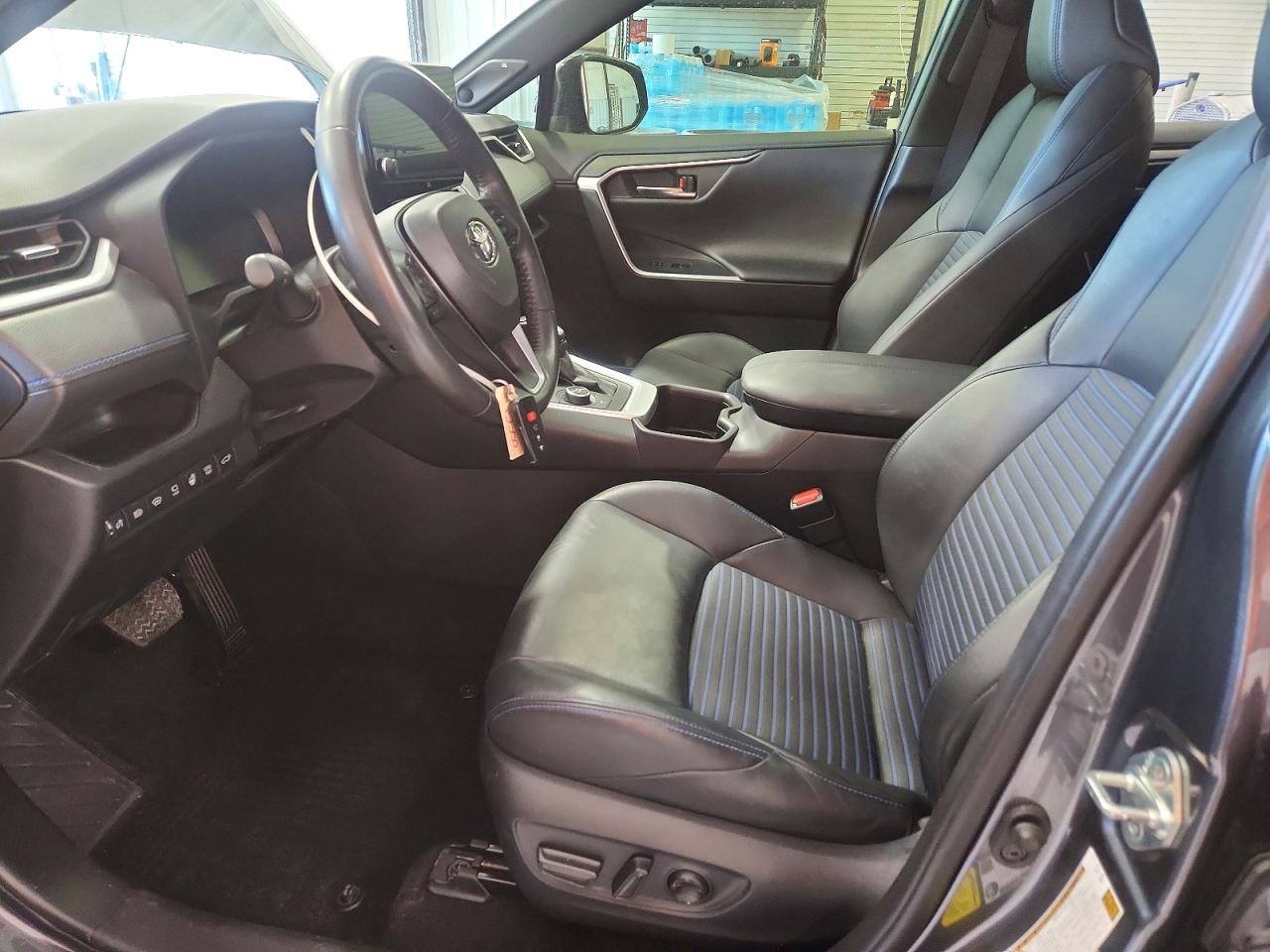 2024 TOYOTA RAV4 XSE photo 7