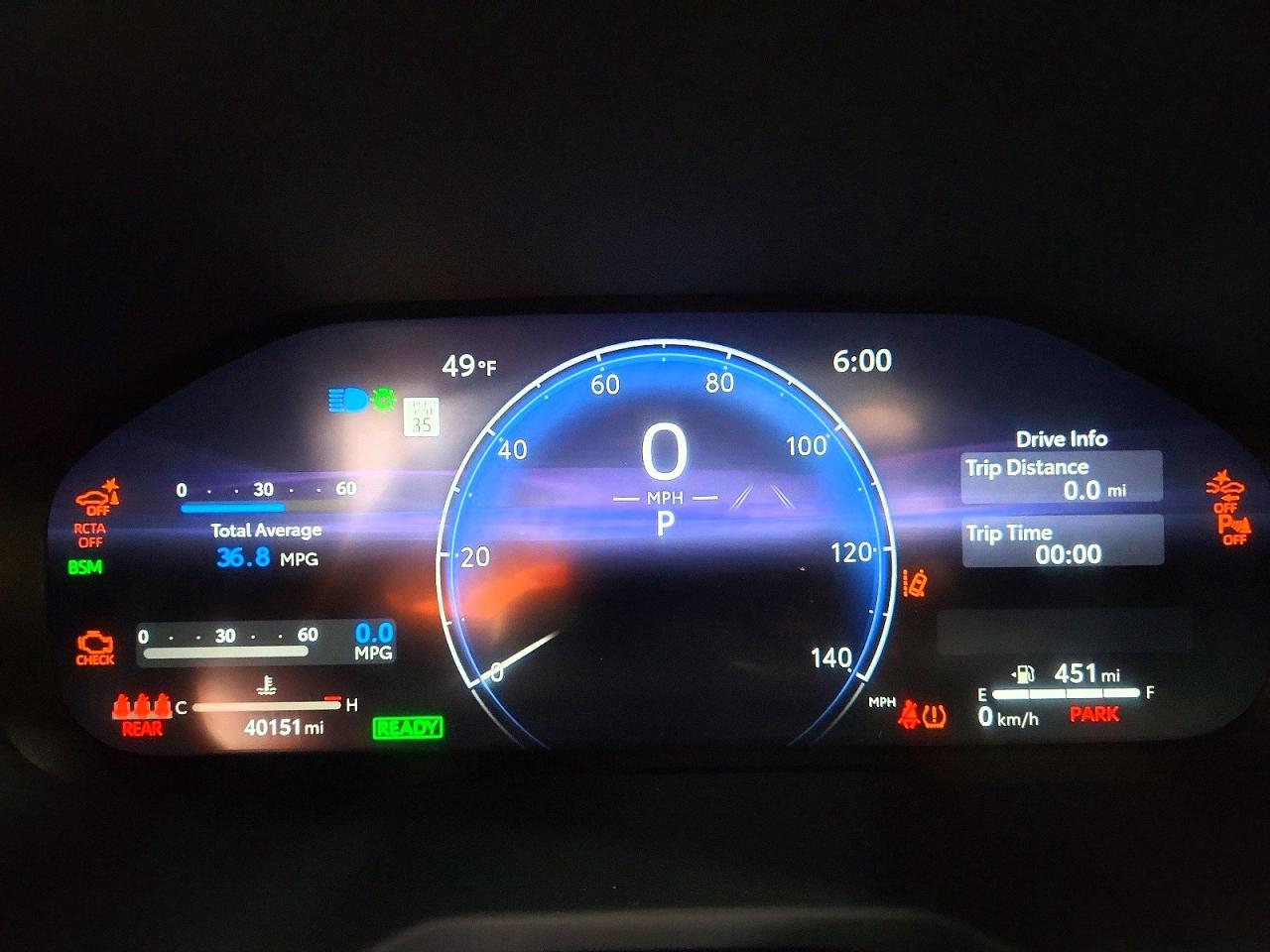 2024 TOYOTA RAV4 XSE photo 9