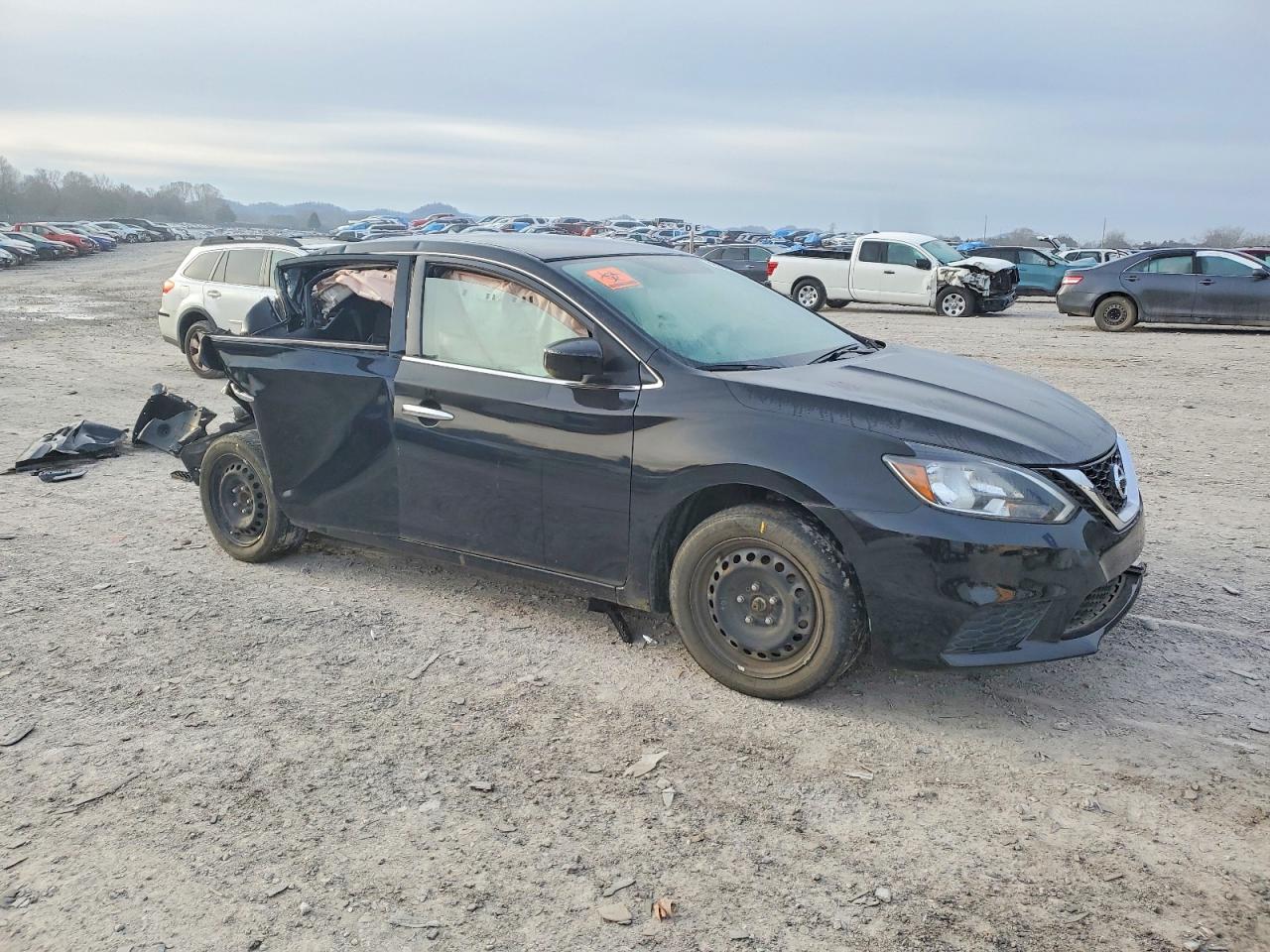2019 NISSAN SENTRA S photo 4