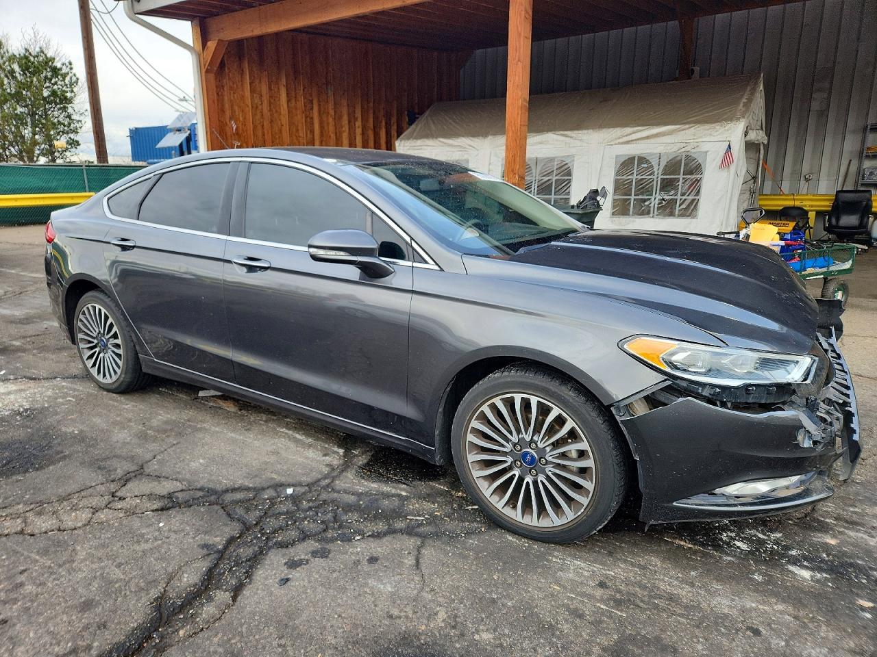 2017 FORD FUSION SE photo 4