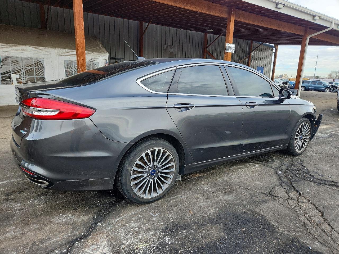 2017 FORD FUSION SE photo 3