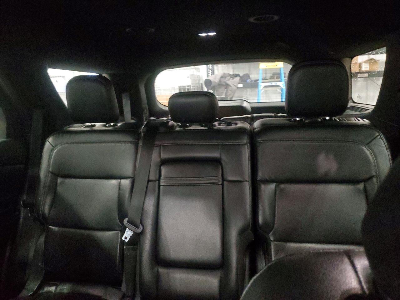 2020 FORD EXPLORER XLT photo 10