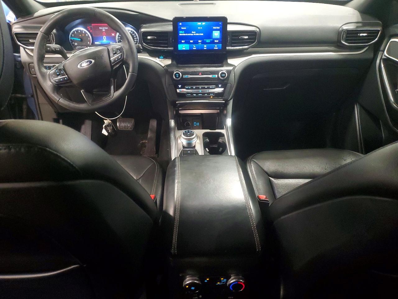 2020 FORD EXPLORER XLT photo 8