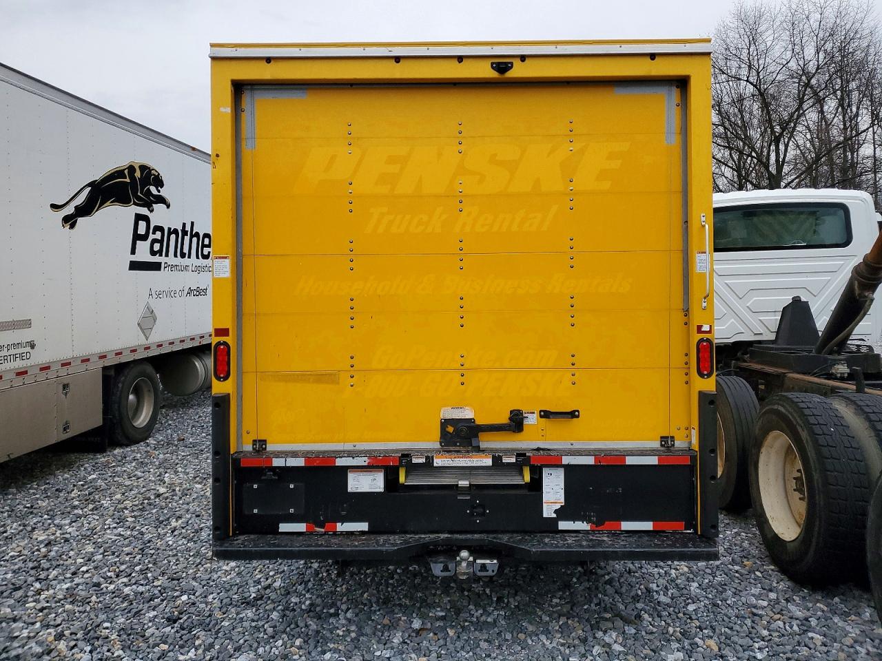 2022 GMC SAVANA CUTAWAY G3500 photo 6