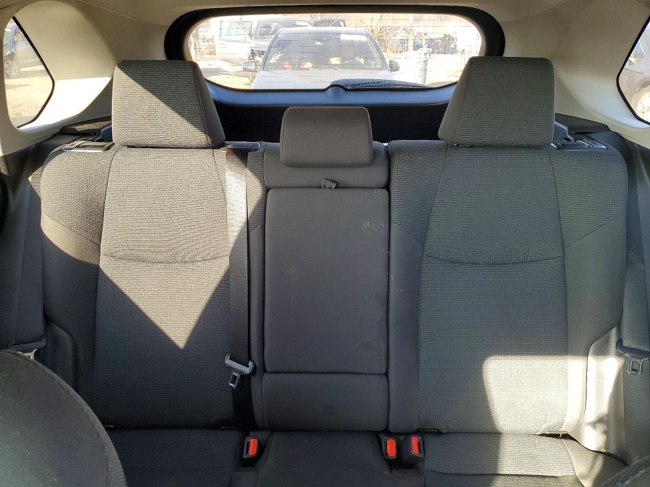 2022 TOYOTA RAV4 LE photo 10