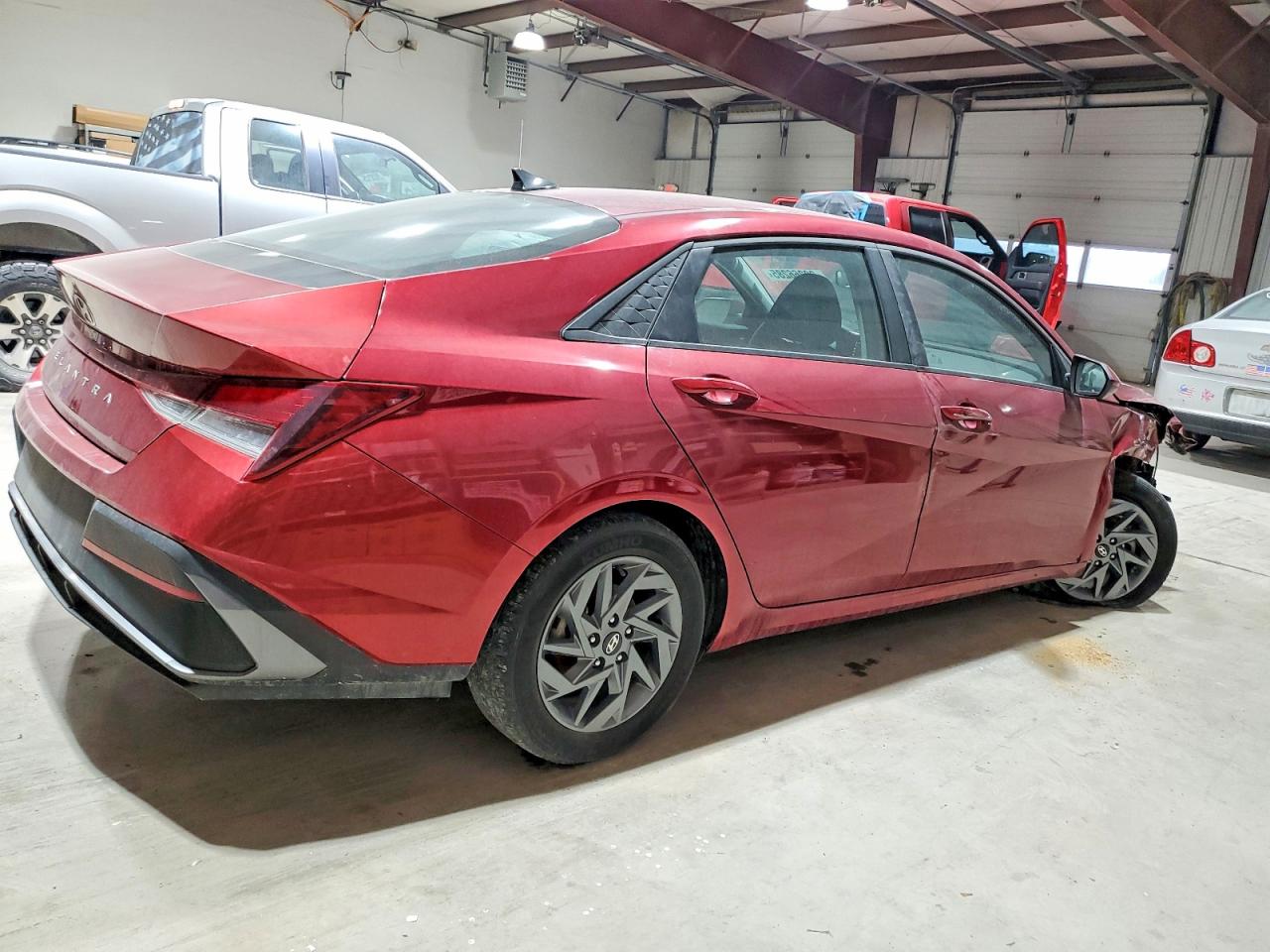 2024 HYUNDAI ELANTRA SEL photo 3