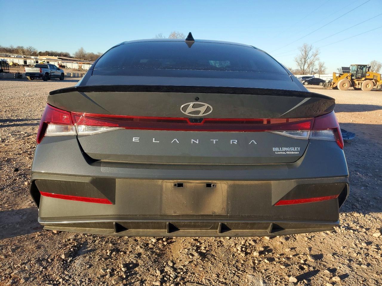 2025 HYUNDAI ELANTRA SEL SPORT photo 6