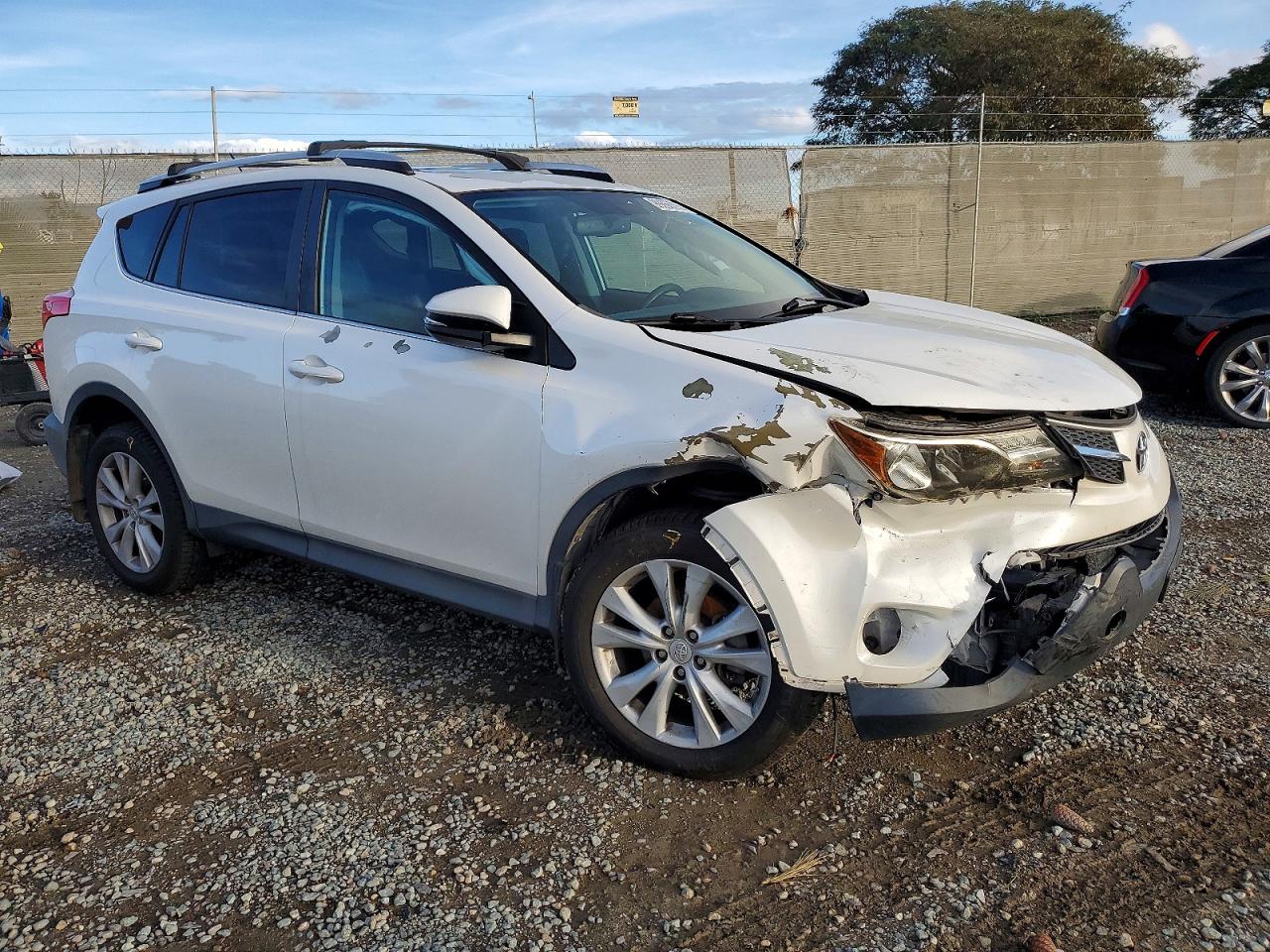 2013 TOYOTA RAV4 LIMITED photo 4