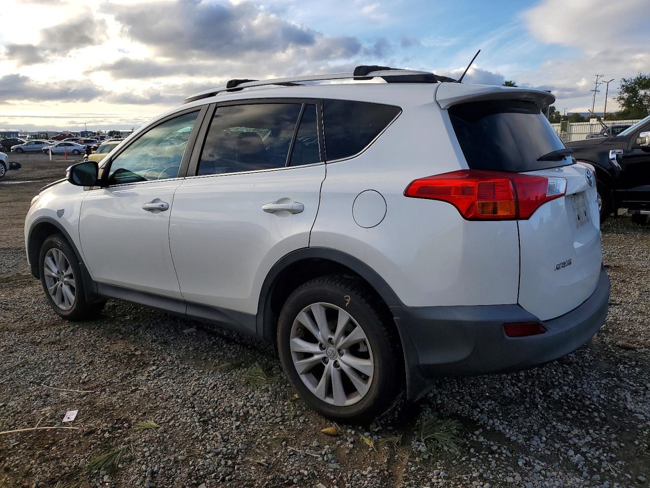 2013 TOYOTA RAV4 LIMITED photo 2