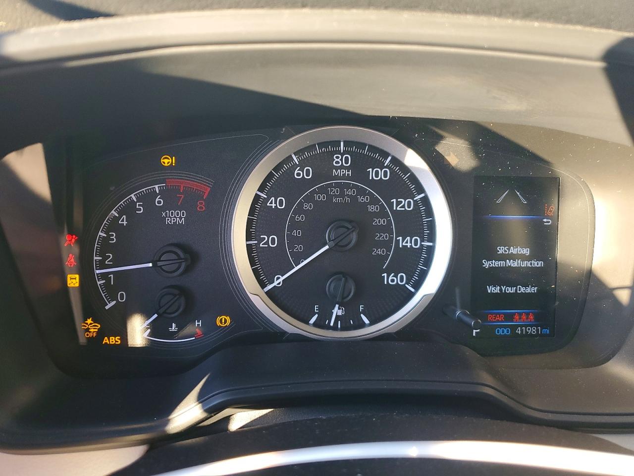 2021 TOYOTA COROLLA LE photo 9