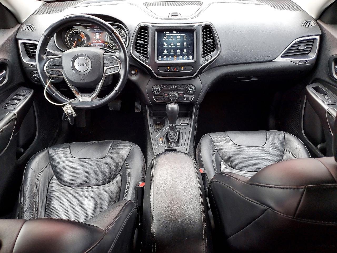 2021 JEEP CHEROKEE LATITUDE LUX photo 8