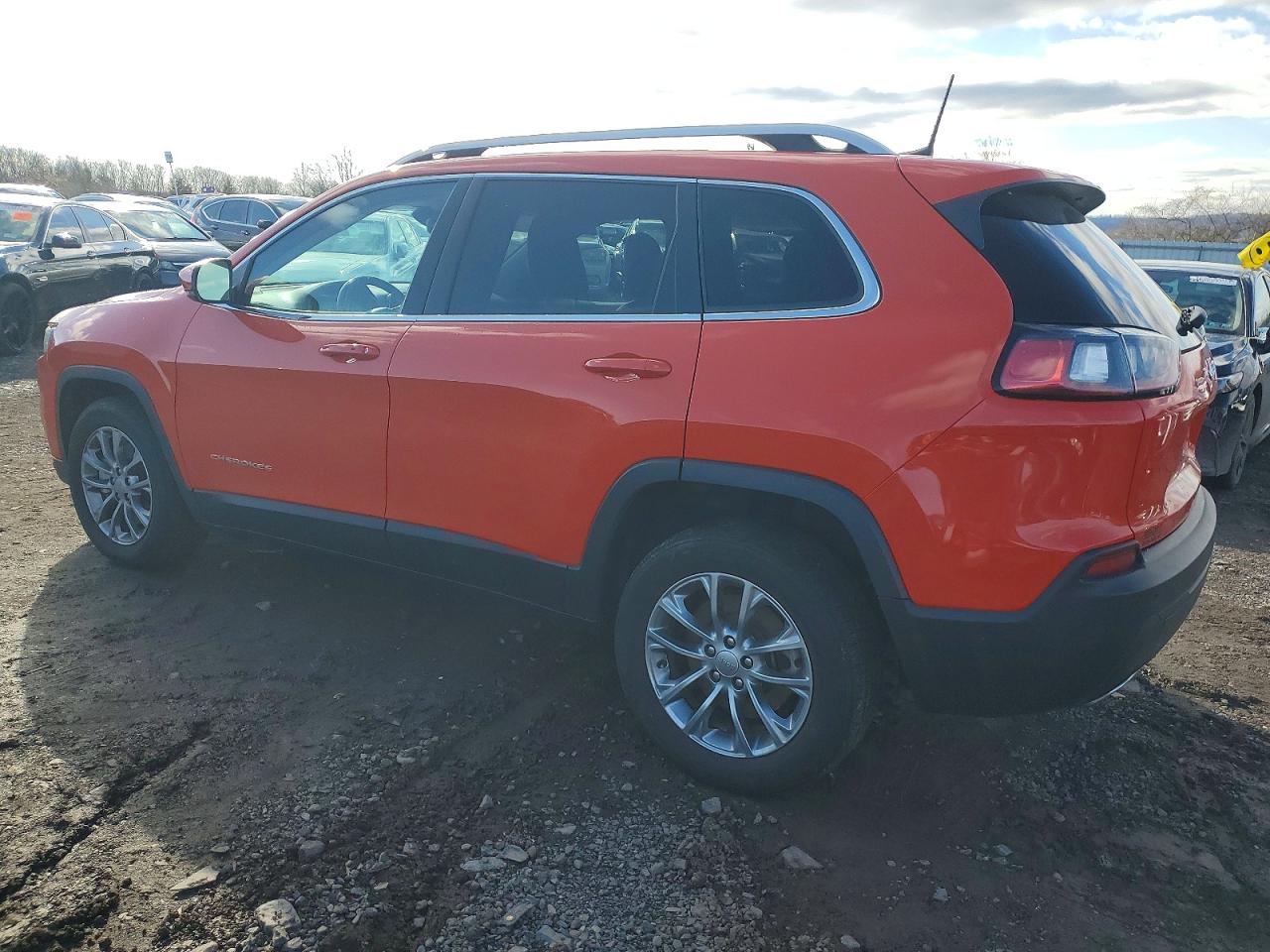 2021 JEEP CHEROKEE LATITUDE LUX photo 2
