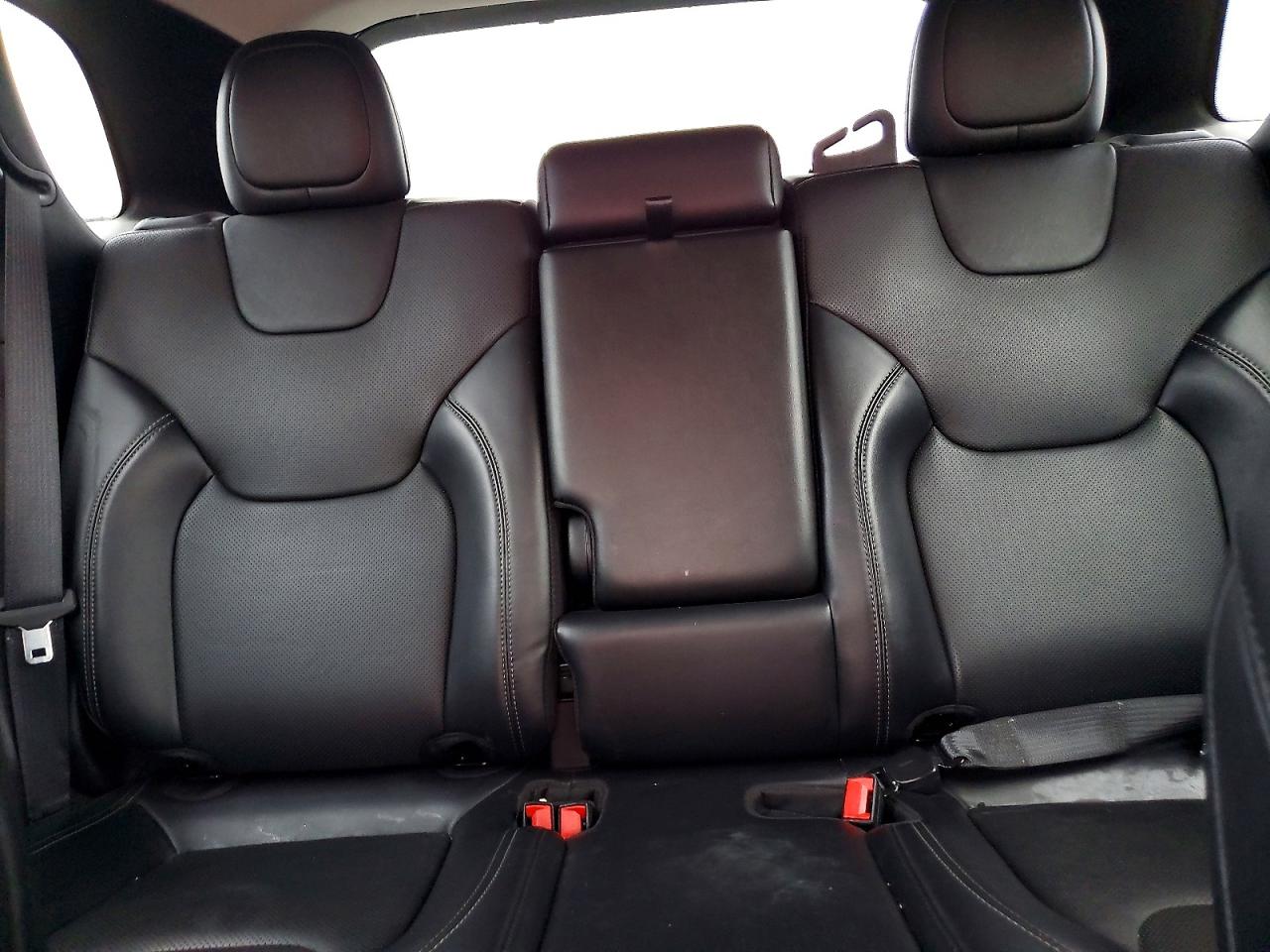 2021 JEEP CHEROKEE LATITUDE LUX photo 10