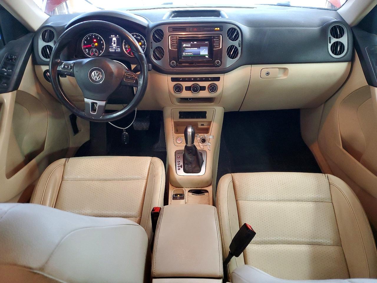 2016 VOLKSWAGEN TIGUAN S photo 8