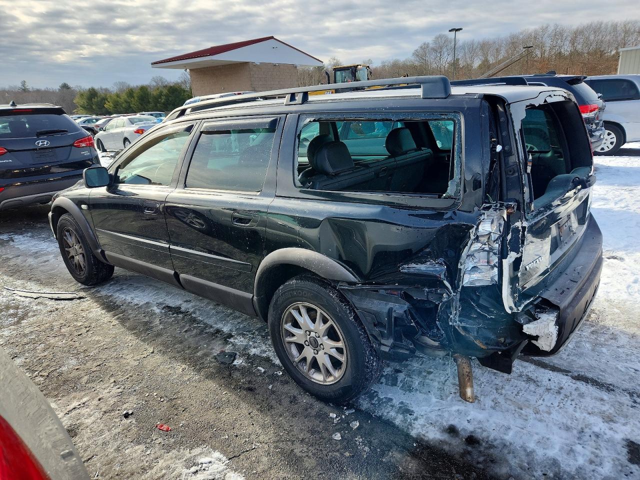 2004 VOLVO XC70 photo 2