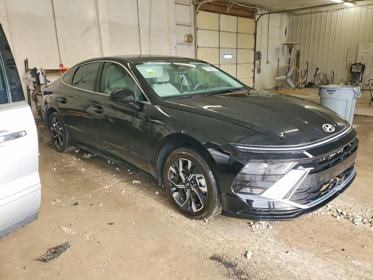 2024 HYUNDAI SONATA SEL photo 4