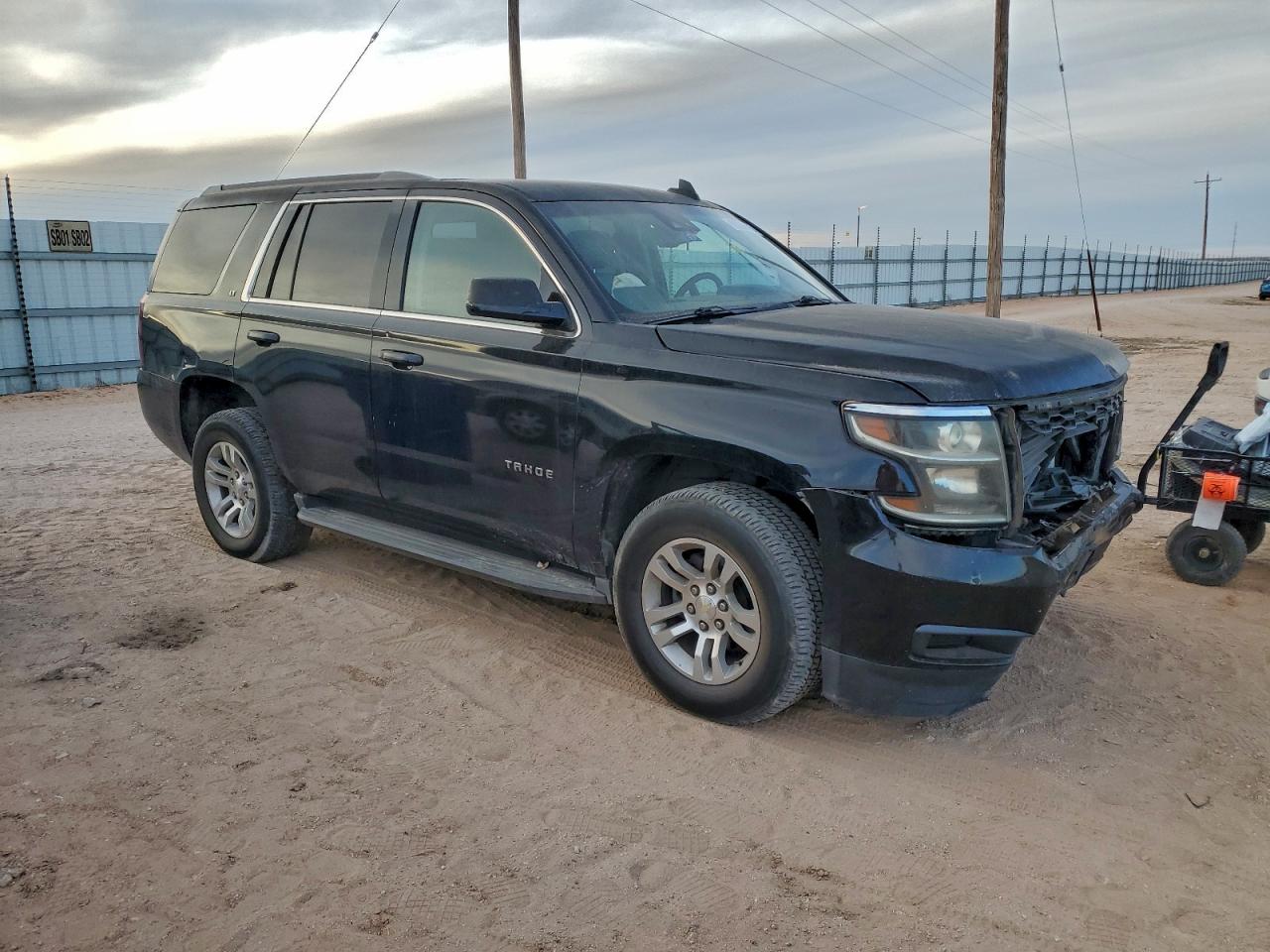 2017 CHEVROLET TAHOE C1500 LT photo 4