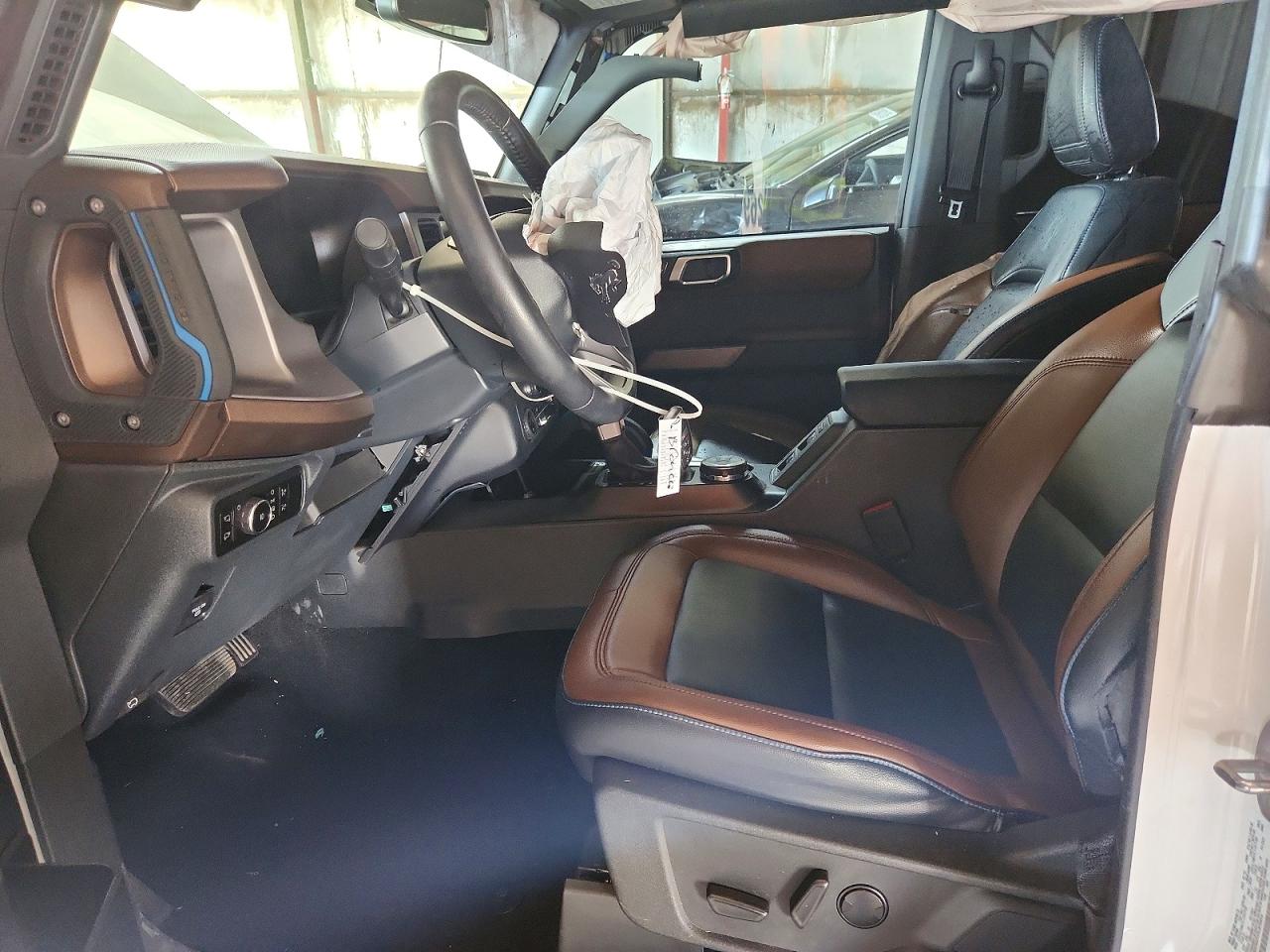 2023 FORD BRONCO BASE photo 7