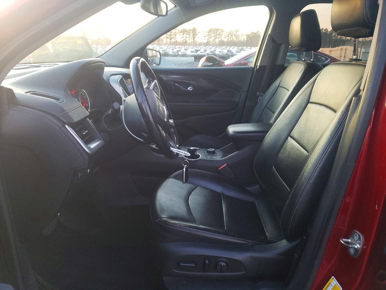 2019 GMC TERRAIN SLT photo 7
