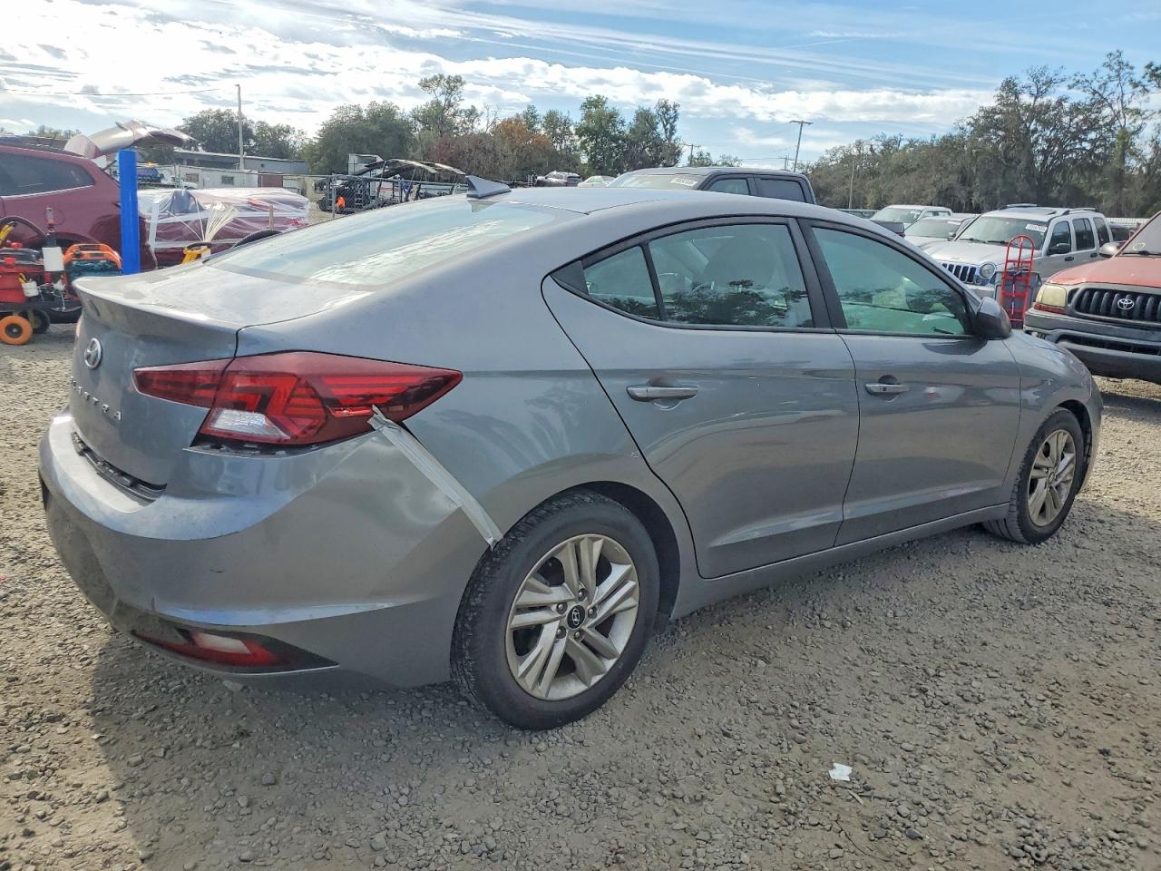 2019 HYUNDAI ELANTRA SEL photo 5