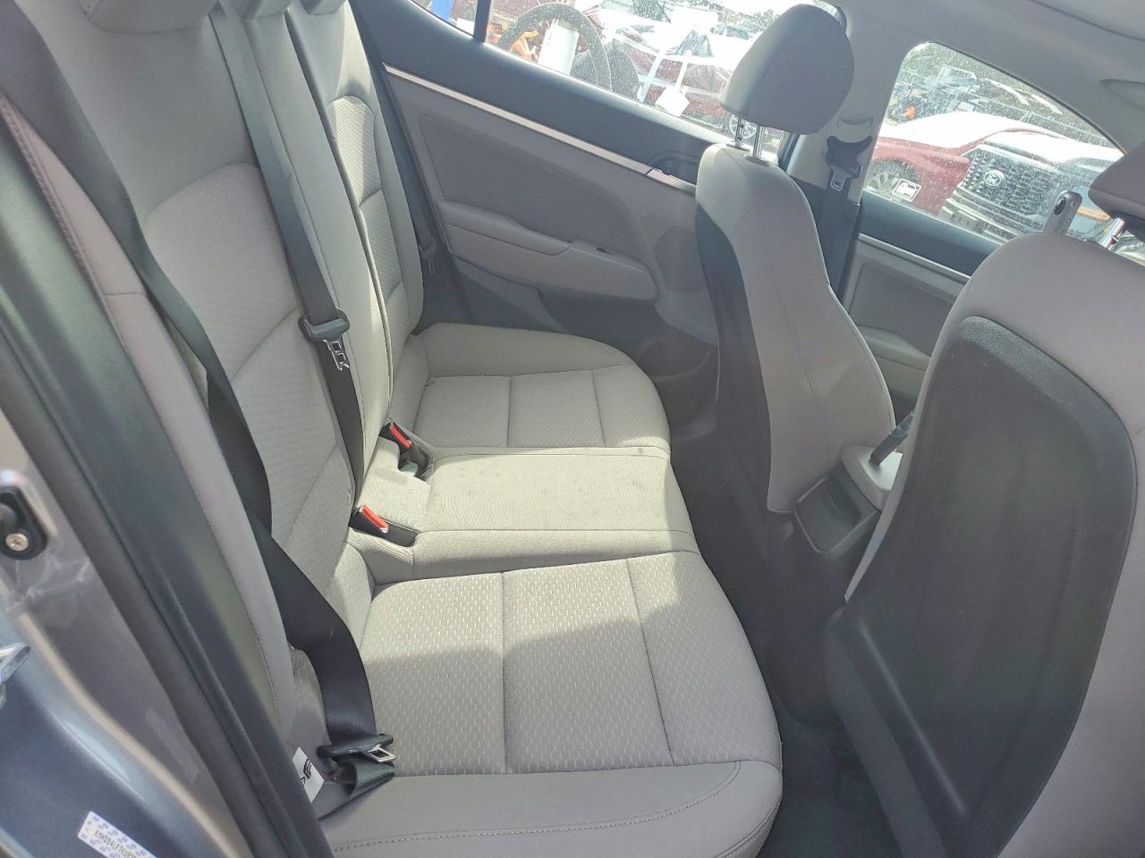 2019 HYUNDAI ELANTRA SEL photo 19