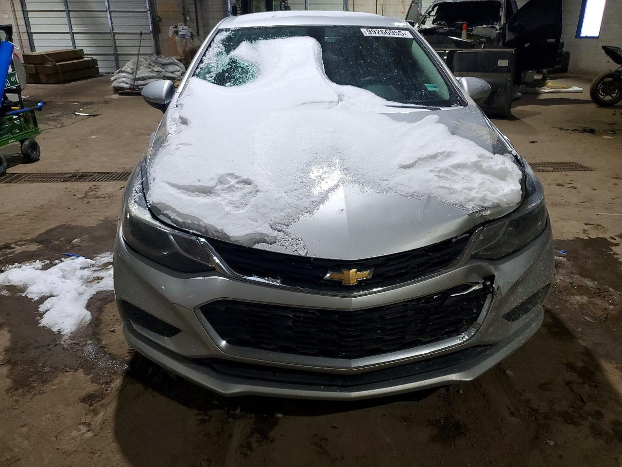 2017 CHEVROLET CRUZE LT photo 5