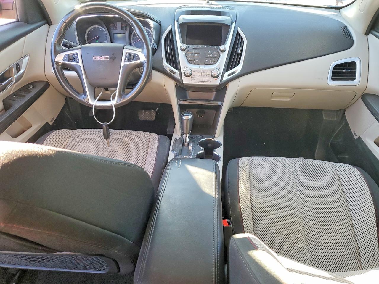 2017 GMC TERRAIN SLE photo 15