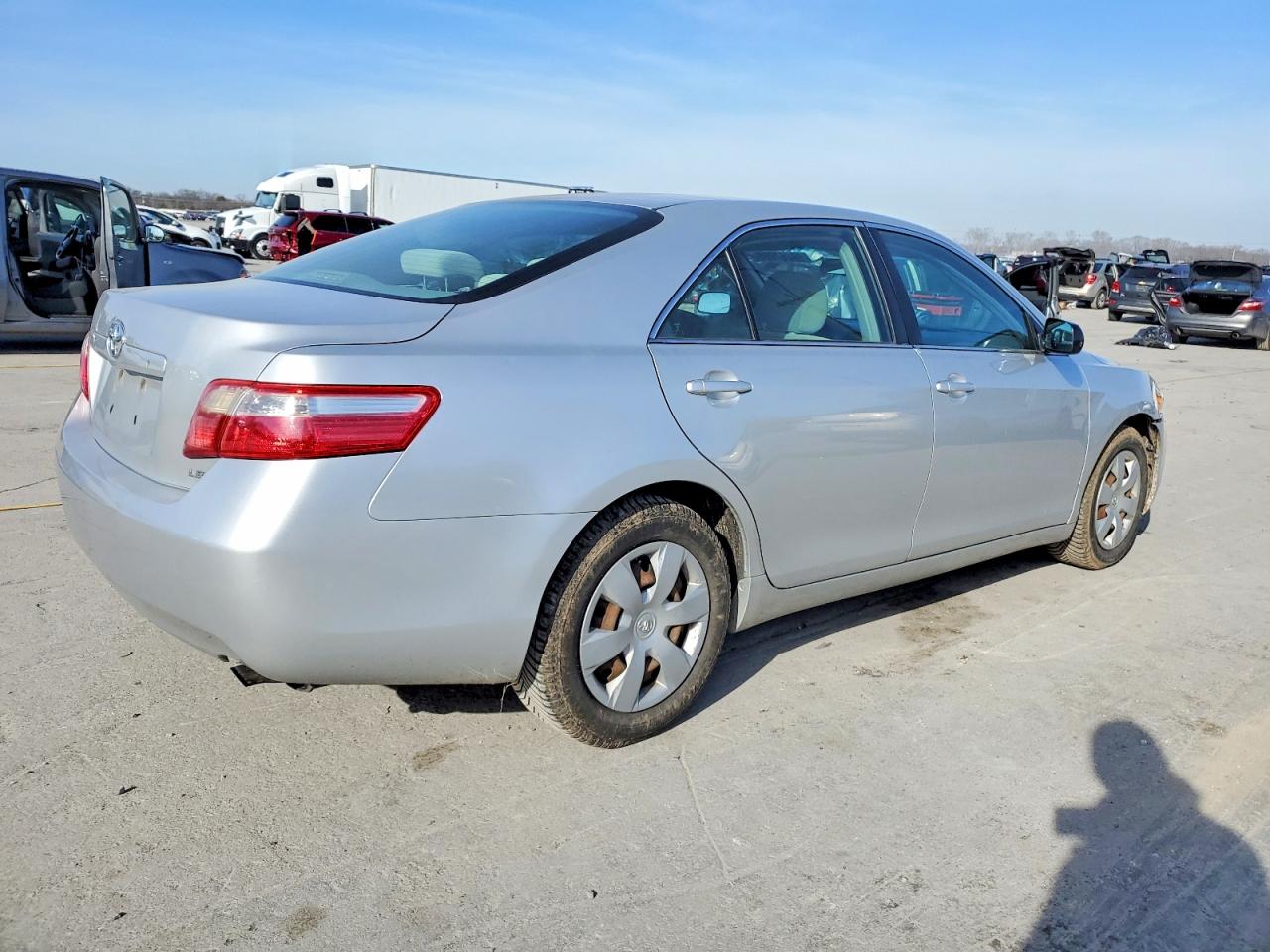 2009 TOYOTA CAMRY BASE photo 3