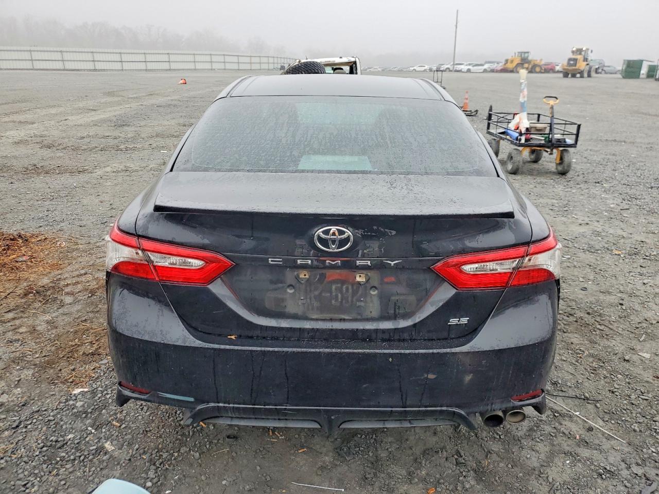 2018 TOYOTA CAMRY L photo 6