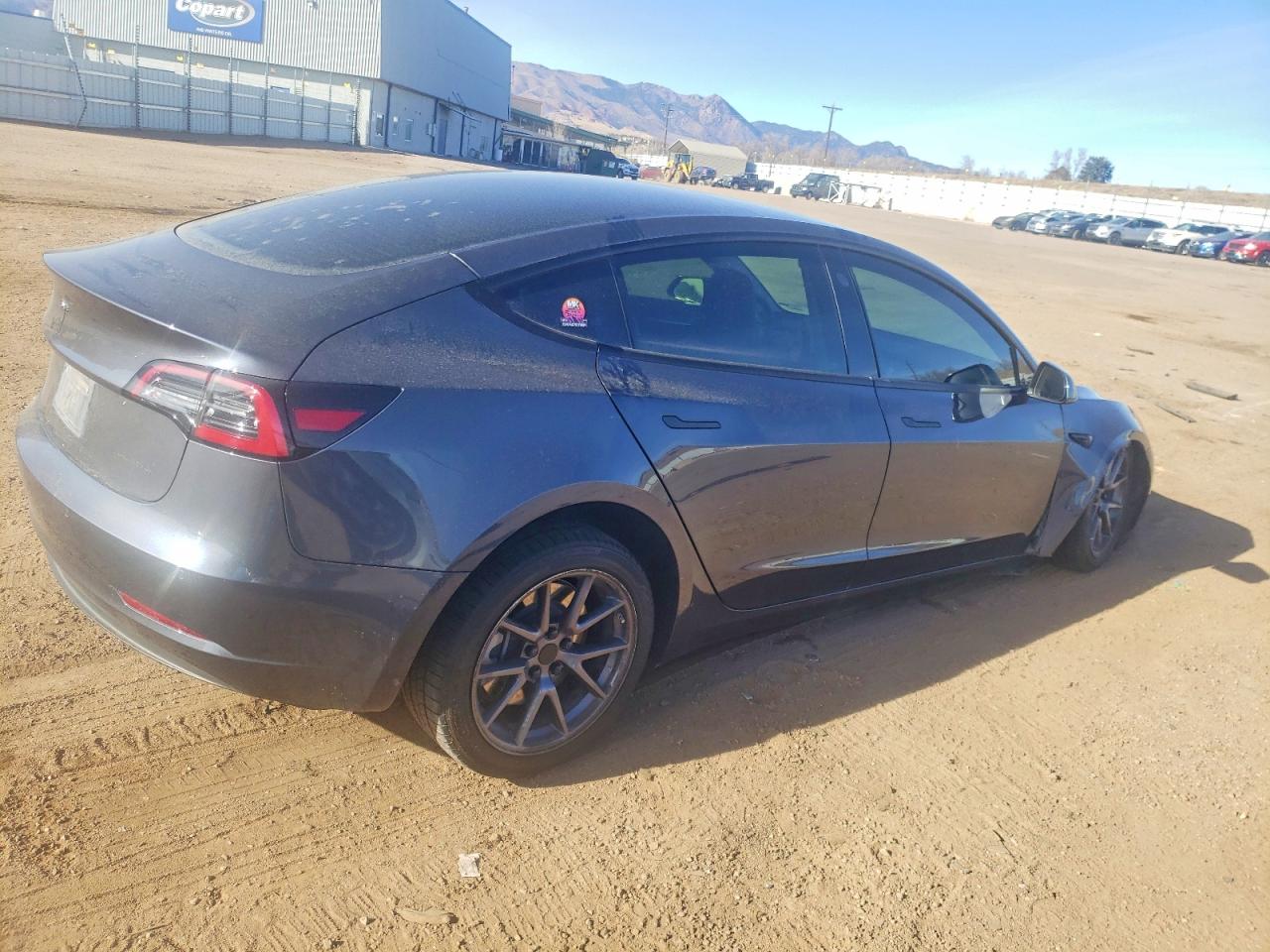 2022 TESLA MODEL 3 photo 3
