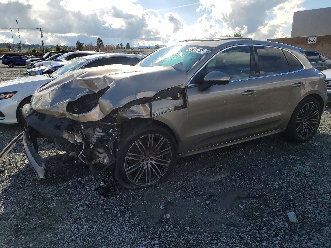 2017 PORSCHE MACAN