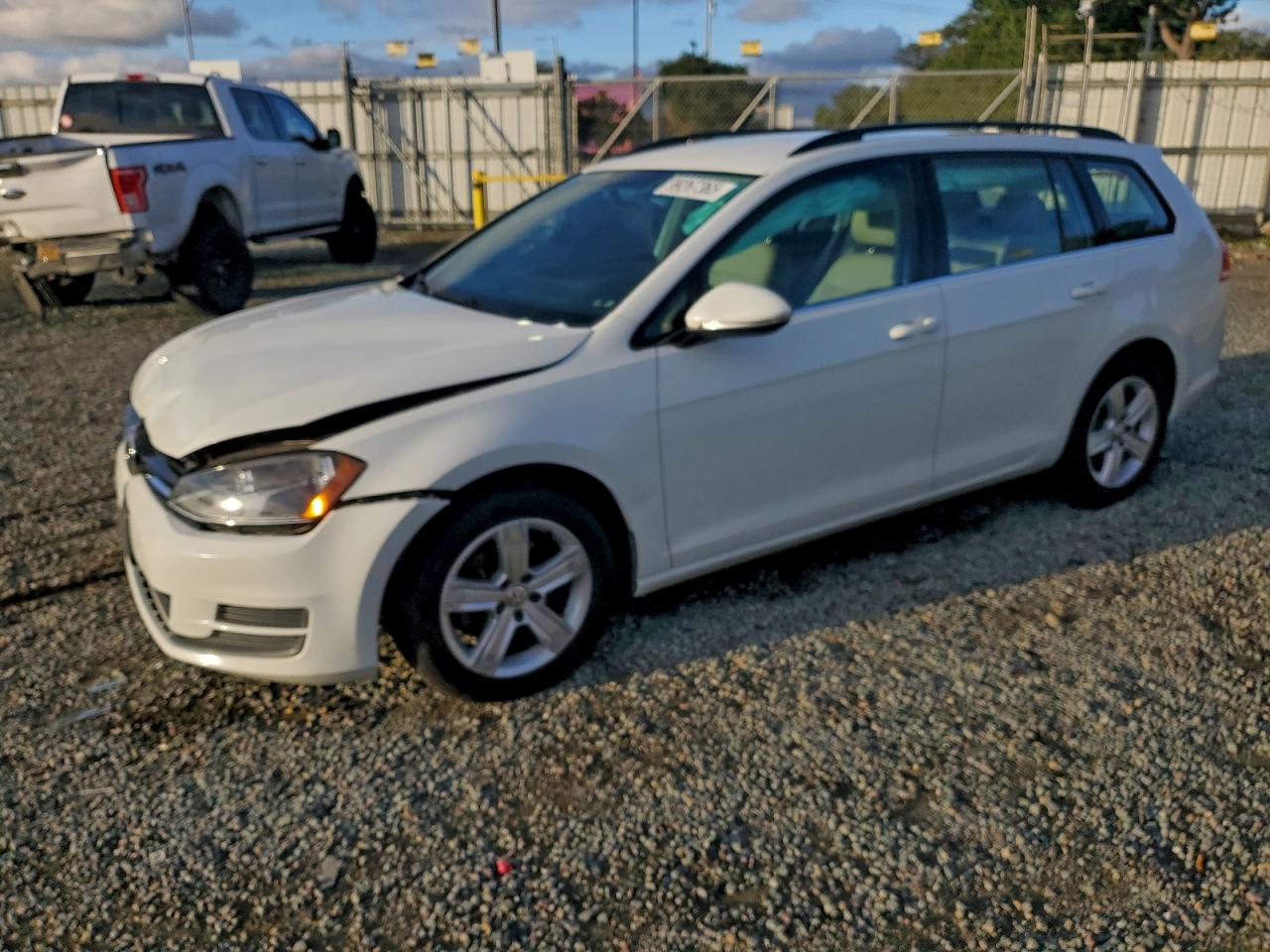 2015 VOLKSWAGEN GOLF SPORTWAGEN