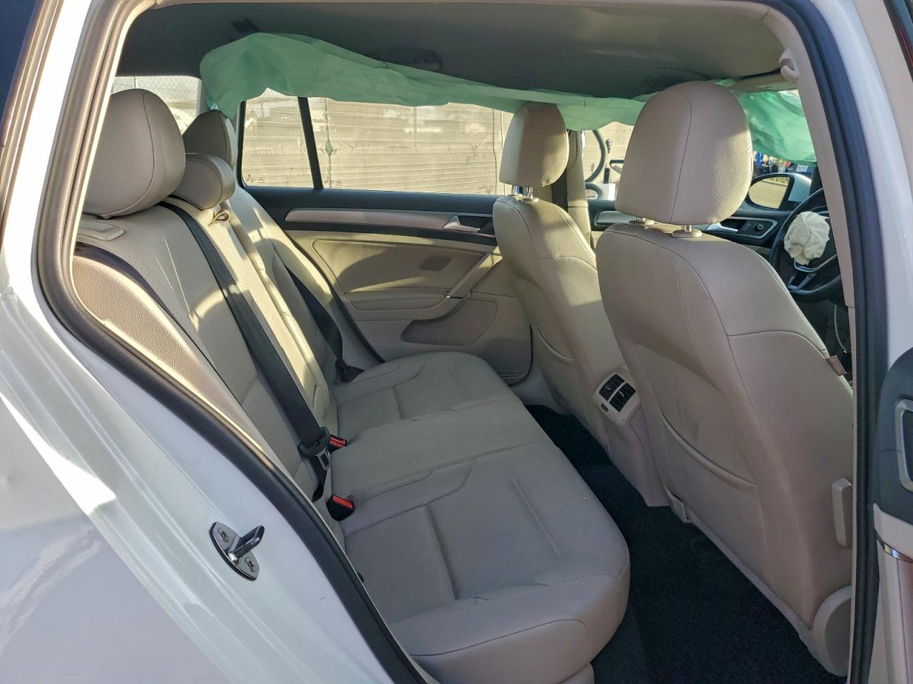 2015 VOLKSWAGEN GOLF SPORTWAGEN TDI S photo 10