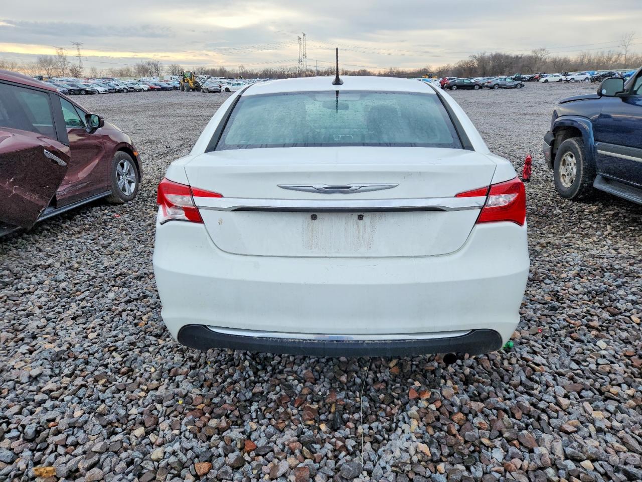 2013 CHRYSLER 200 TOURING photo 11