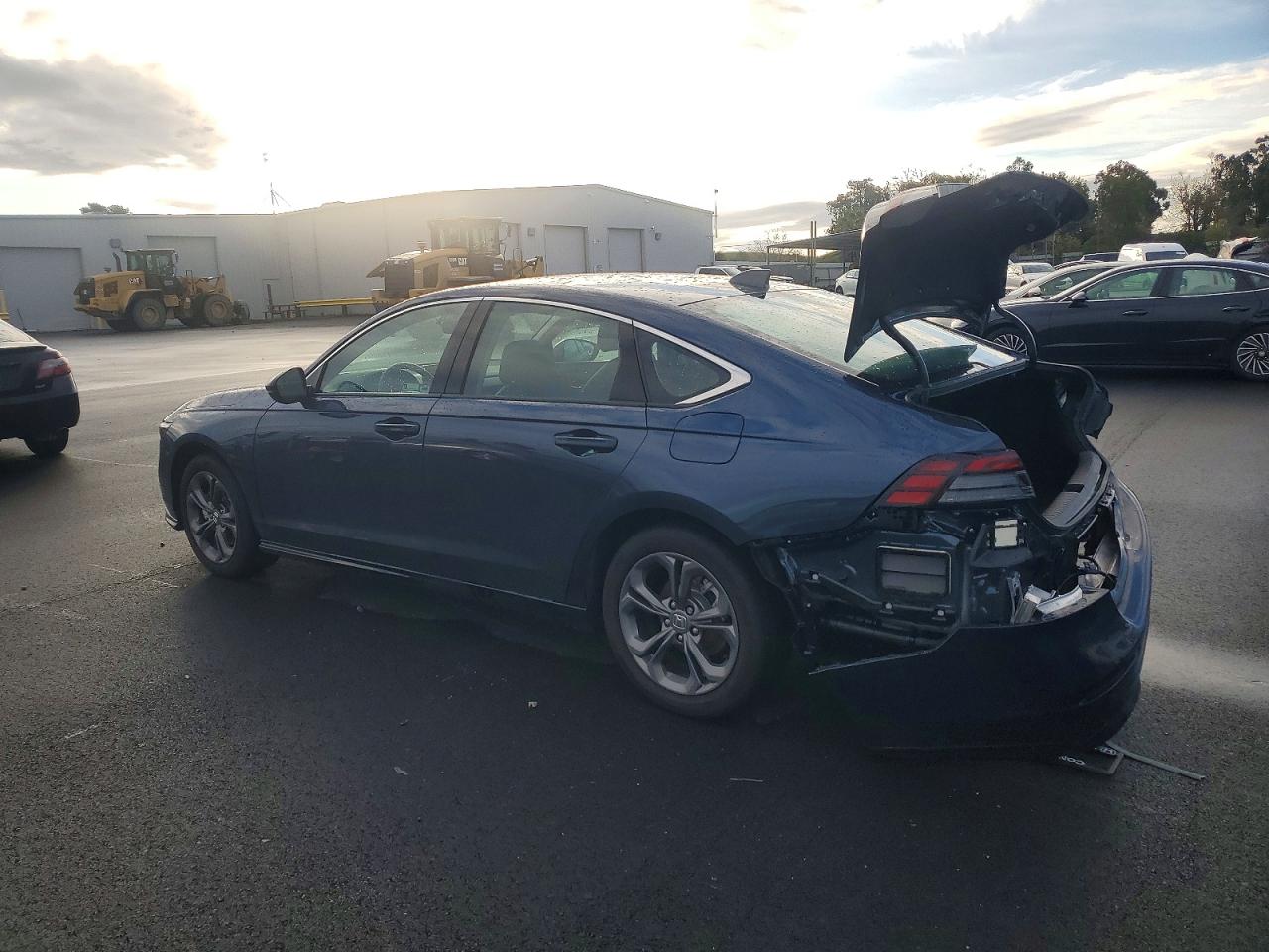 2025 HONDA ACCORD HYBRID EXL photo 2