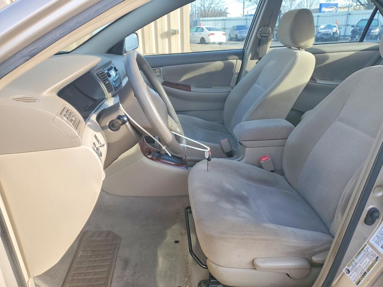 2005 TOYOTA COROLLA CE photo 13