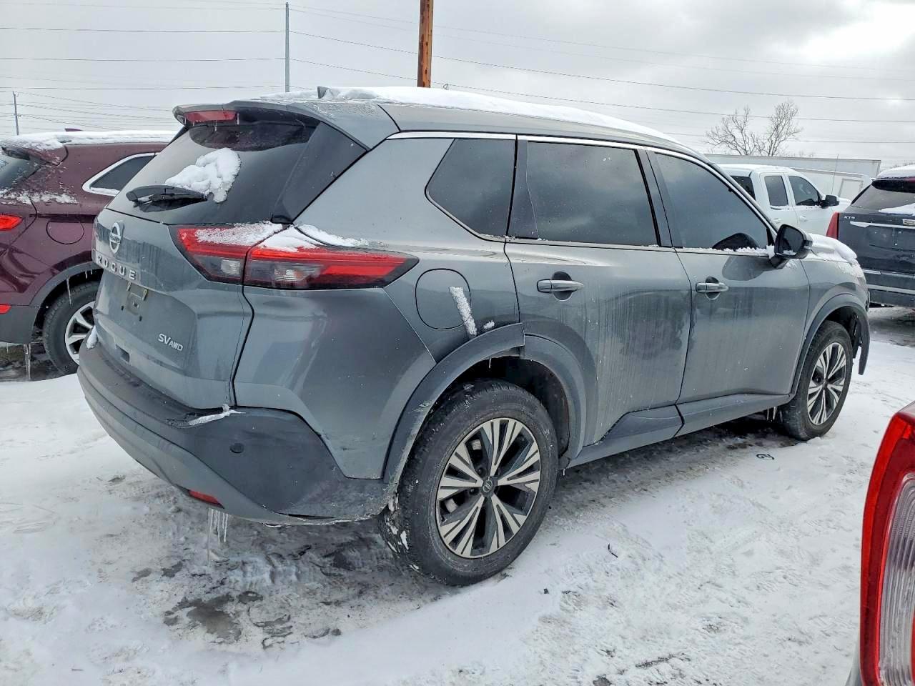 2021 NISSAN ROGUE SV photo 3