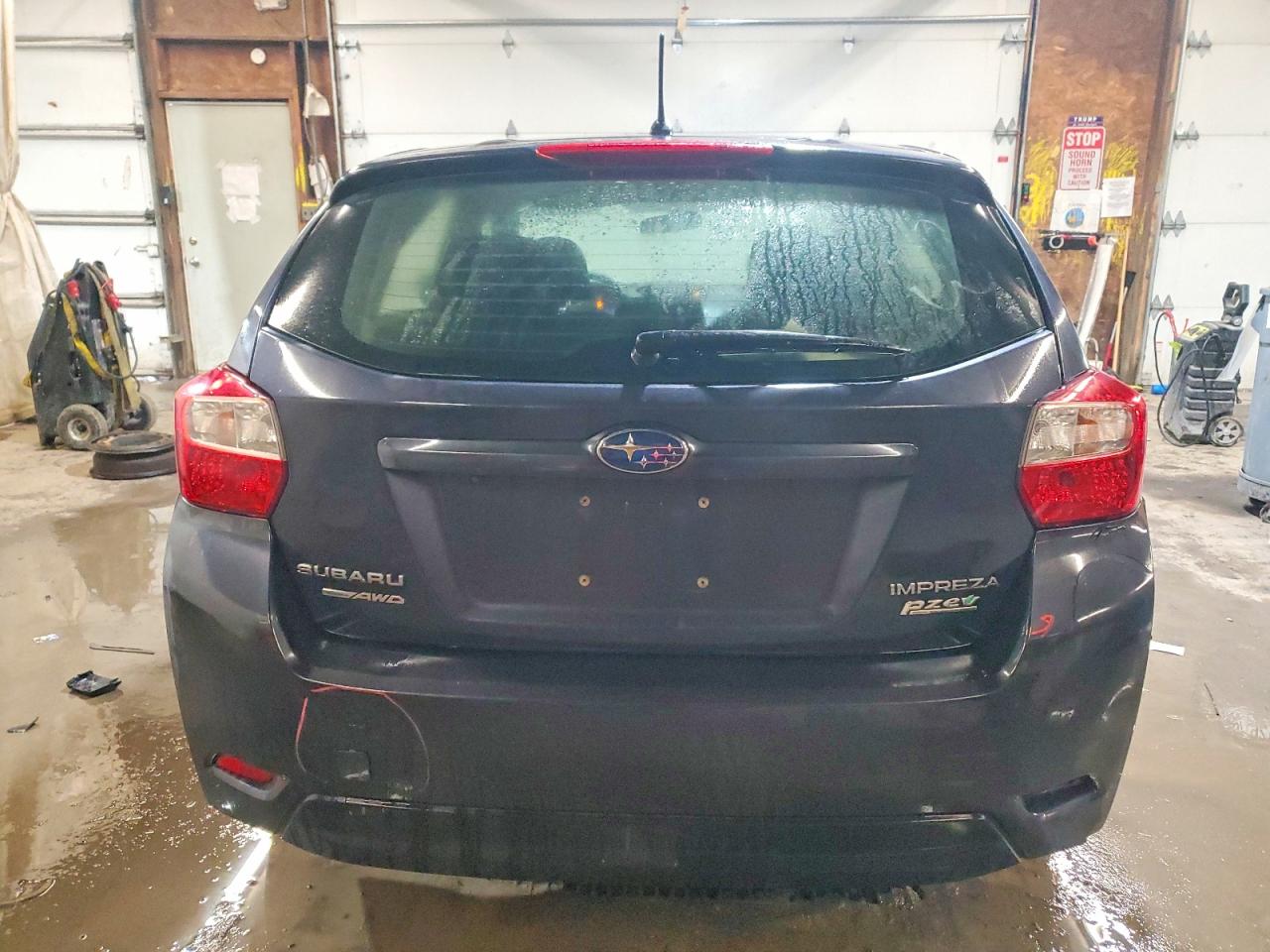 2015 SUBARU IMPREZA photo 6
