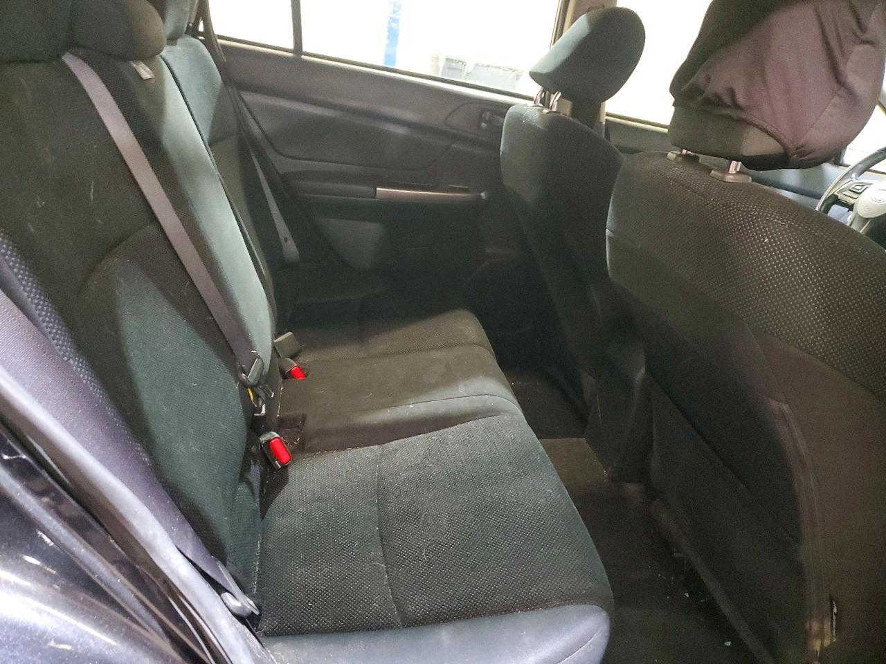 2015 SUBARU IMPREZA photo 10