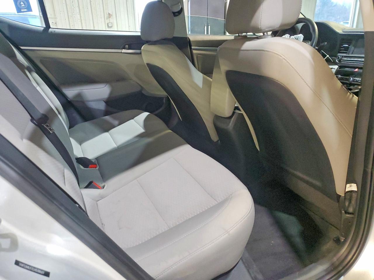 2020 HYUNDAI ELANTRA SEL photo 19