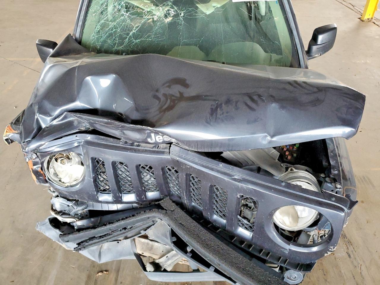 2014 JEEP PATRIOT SPORT photo 12