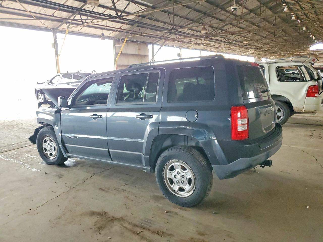 2014 JEEP PATRIOT SPORT photo 2