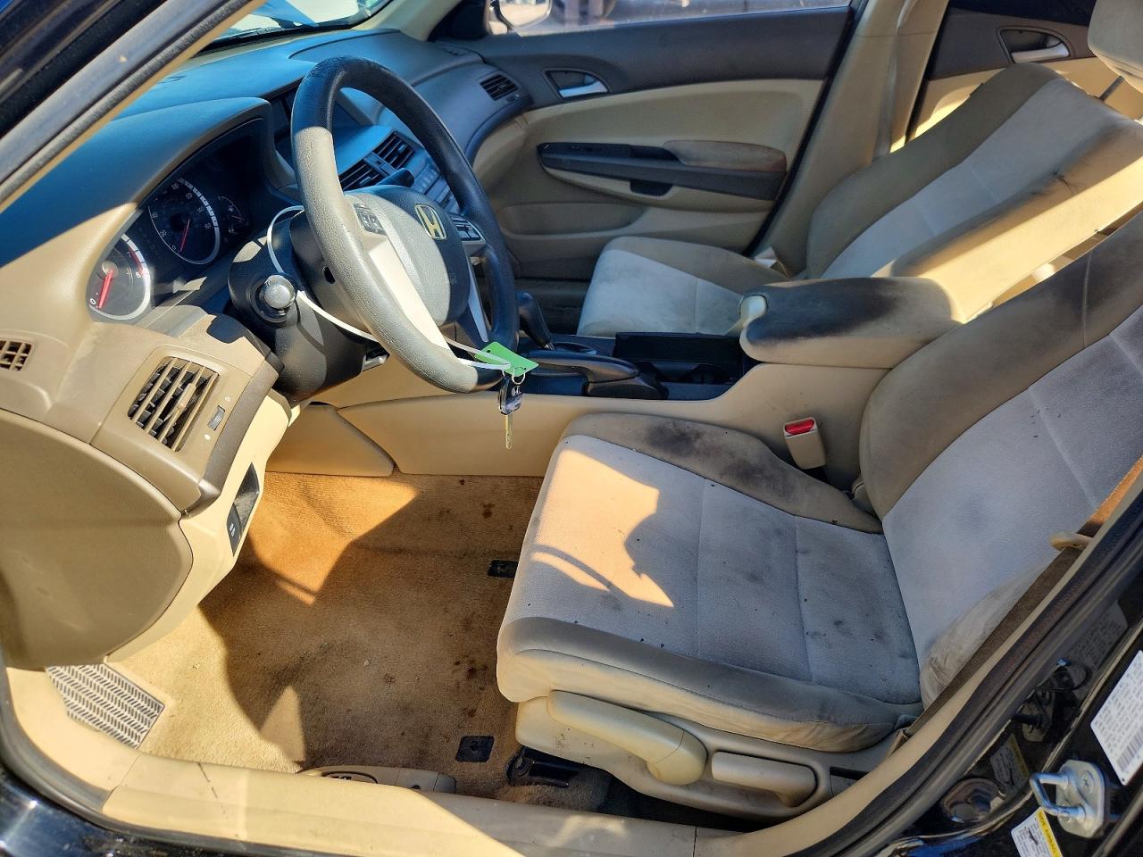 2010 HONDA ACCORD photo 7