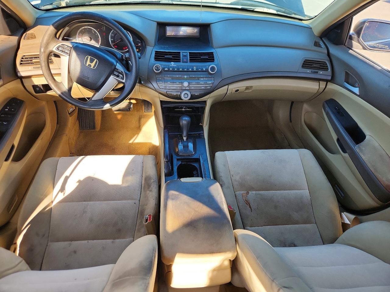 2010 HONDA ACCORD photo 8