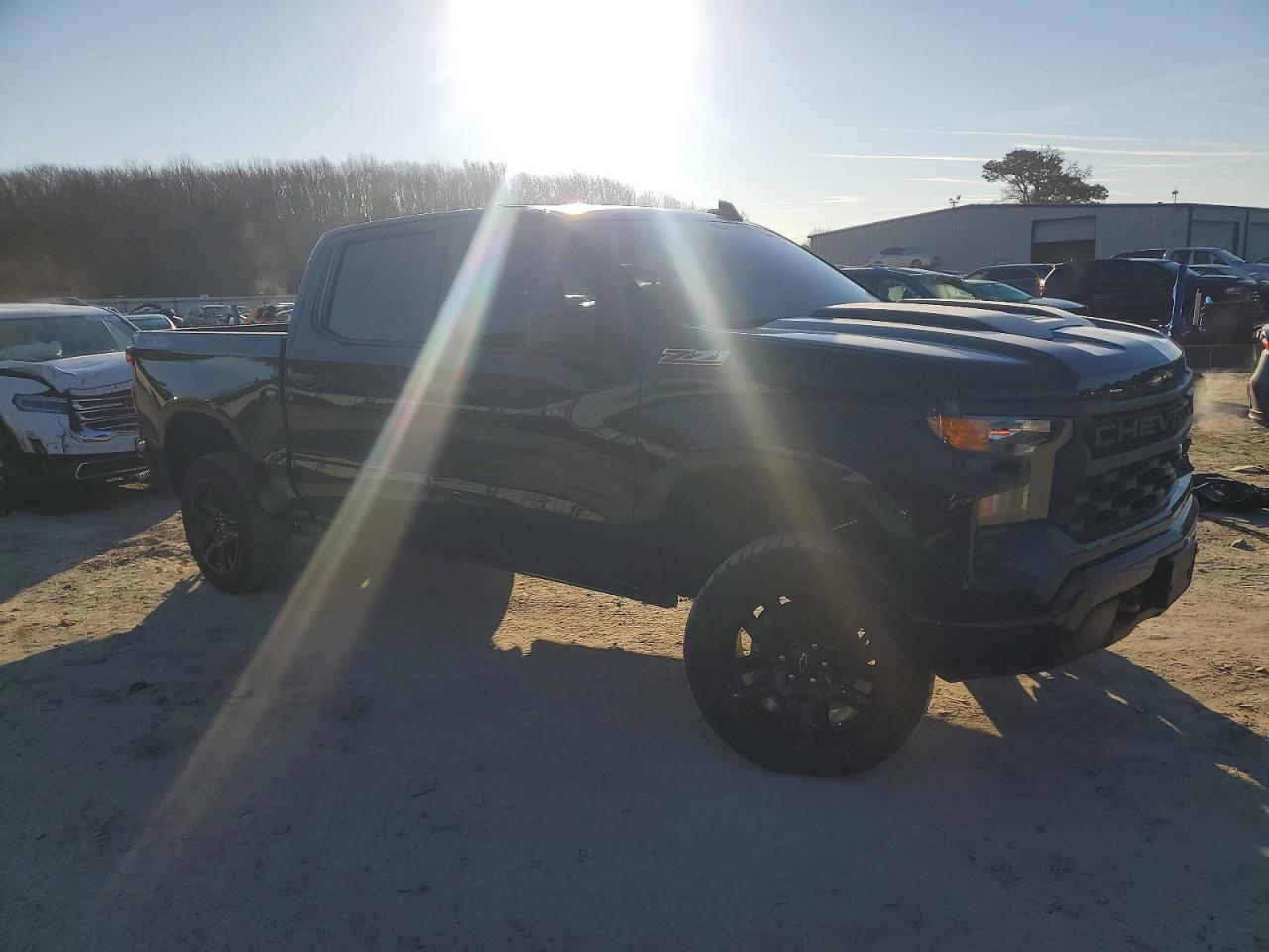 2024 CHEVROLET SILVERADO K1500 TRAIL BOSS CUSTOM photo 4