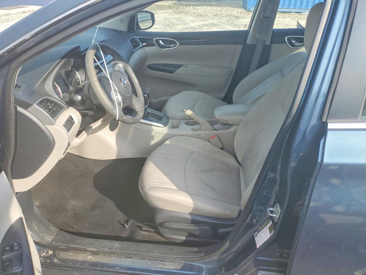 2016 NISSAN SENTRA SV photo 13