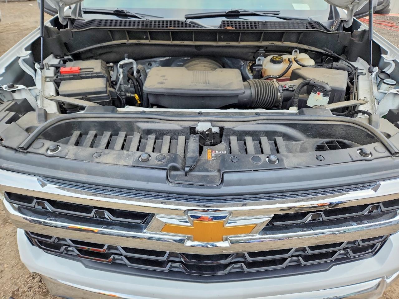 2024 CHEVROLET SILVERADO K1500 LT photo 11