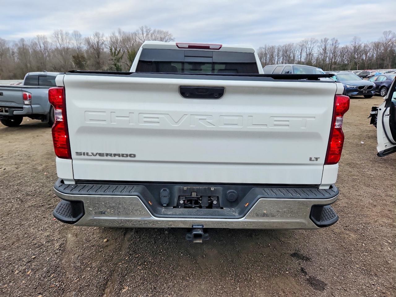 2024 CHEVROLET SILVERADO K1500 LT photo 6