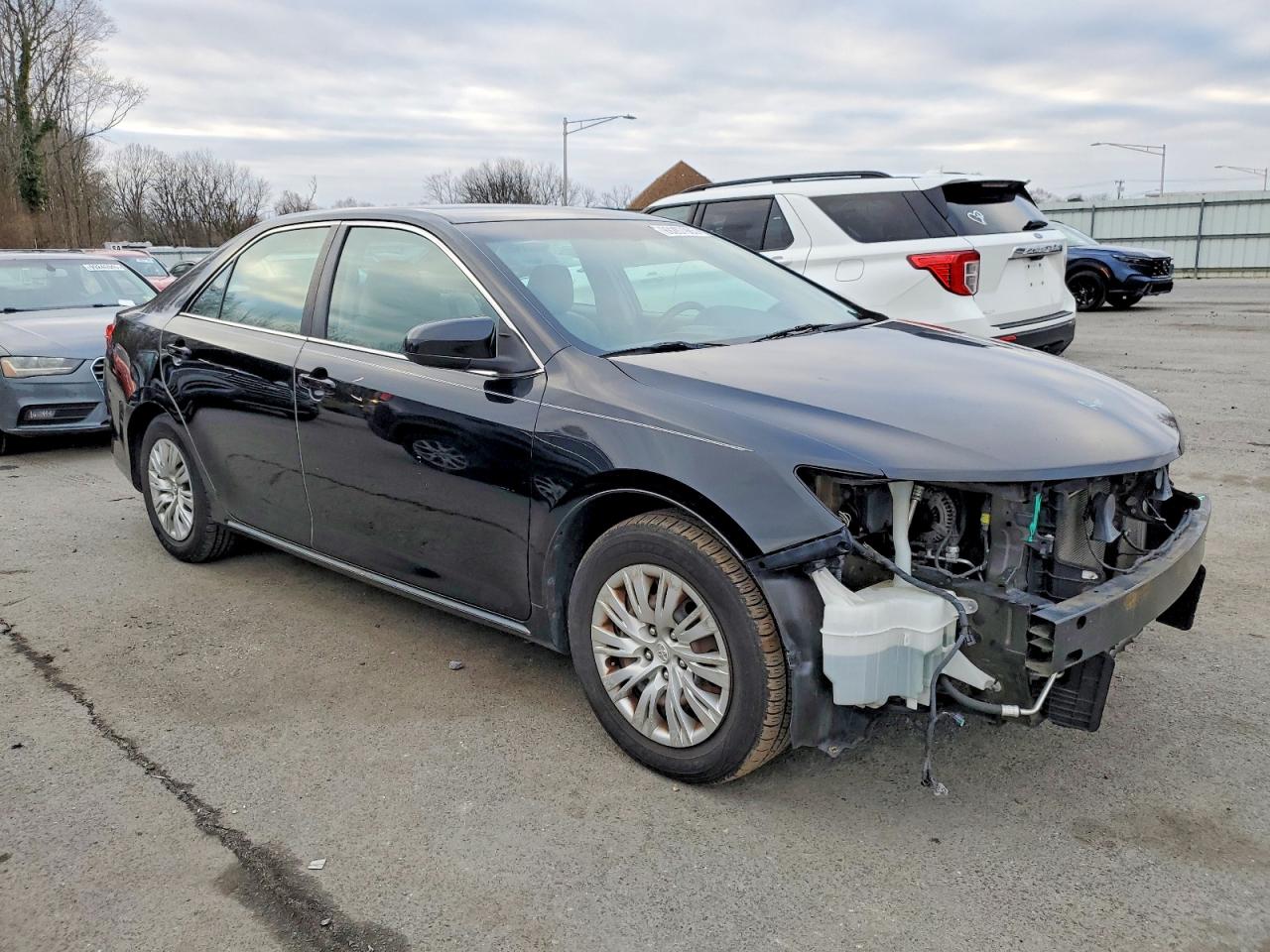 2013 TOYOTA CAMRY L photo 7