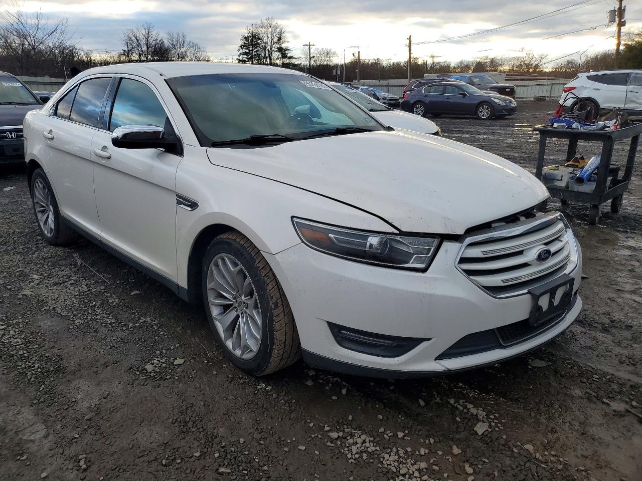 2016 FORD TAURUS LIMITED photo 4